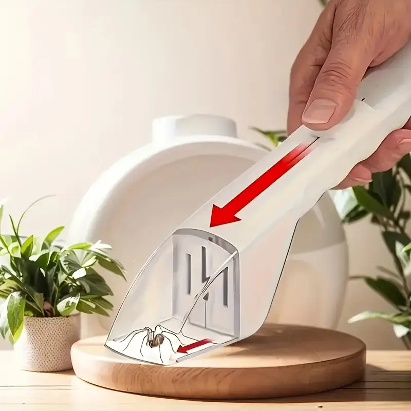 Портативный ручной ловец насек – обзор и цена Gardening Tools You Need